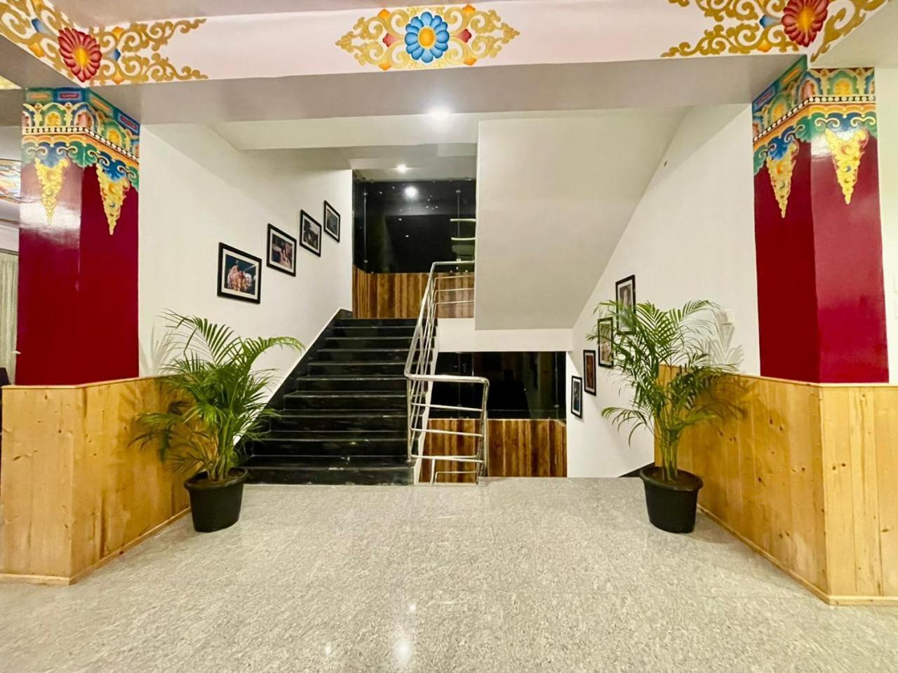 Hotel Voyage The Royal Retreat Gangtok Esterno foto