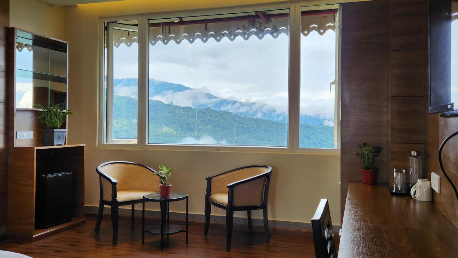 Hotel Voyage The Royal Retreat Gangtok Esterno foto