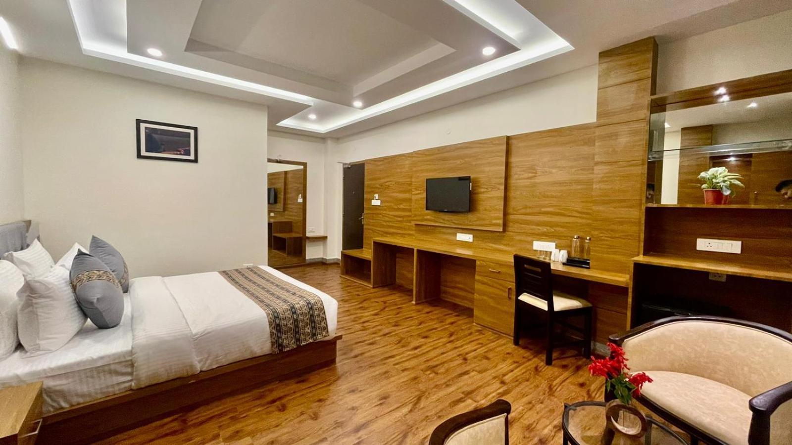 Hotel Voyage The Royal Retreat Gangtok Esterno foto